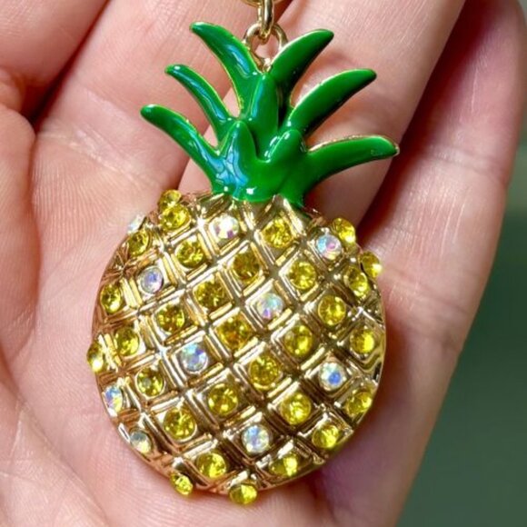 4 1/2" Gold Yellow Clear Rhinestone Bling Pineapple Fruit Bag Charm Keychain New - Picture 8 of 8